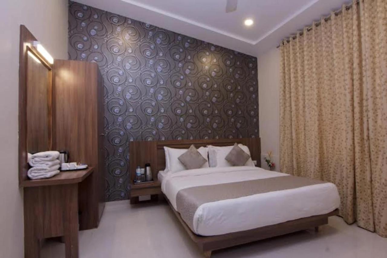 Sunshine Resort Lonavala Esterno foto