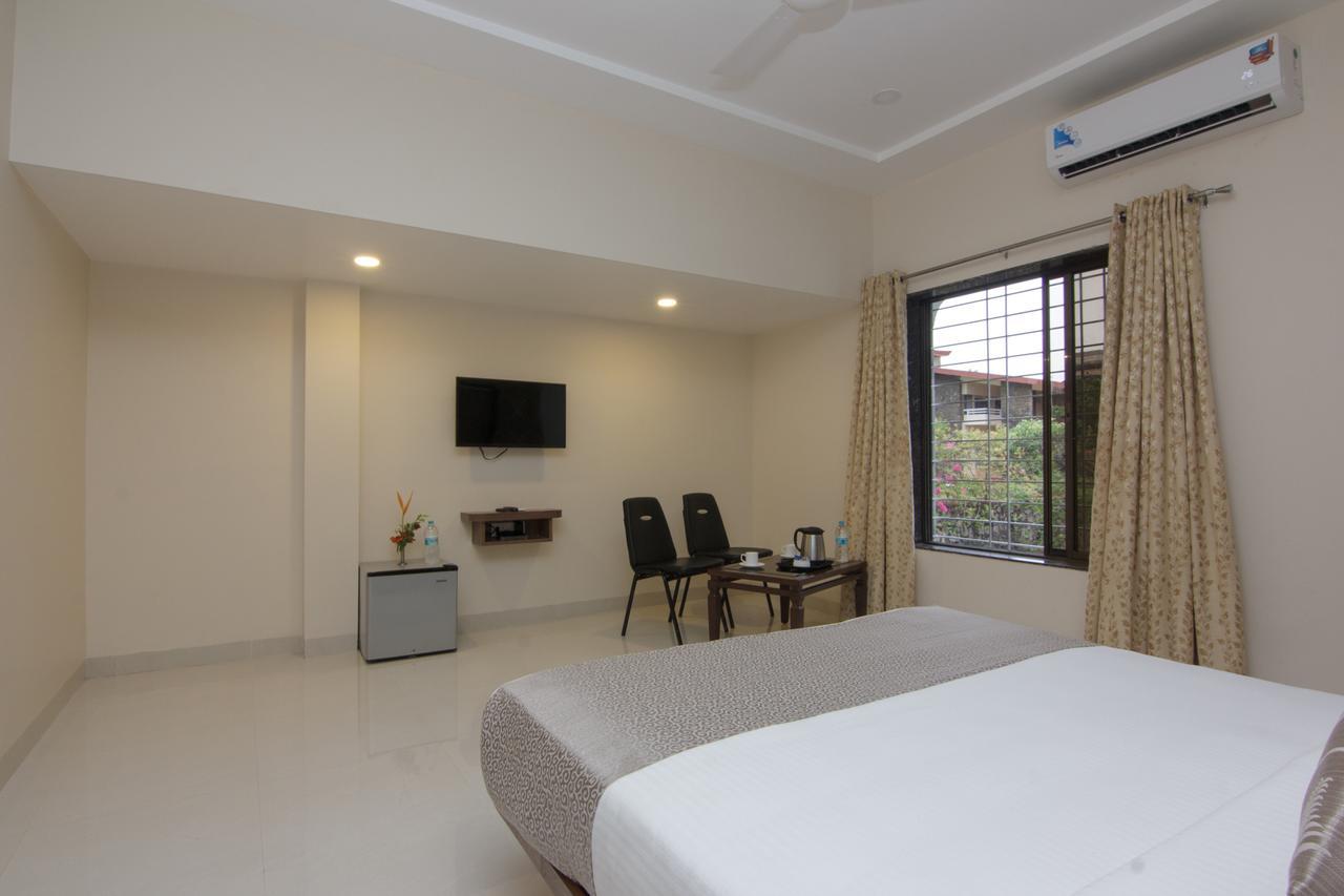 Sunshine Resort Lonavala Esterno foto