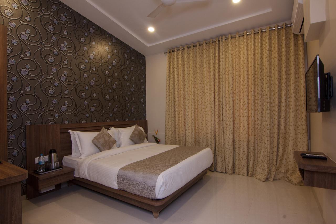 Sunshine Resort Lonavala Esterno foto