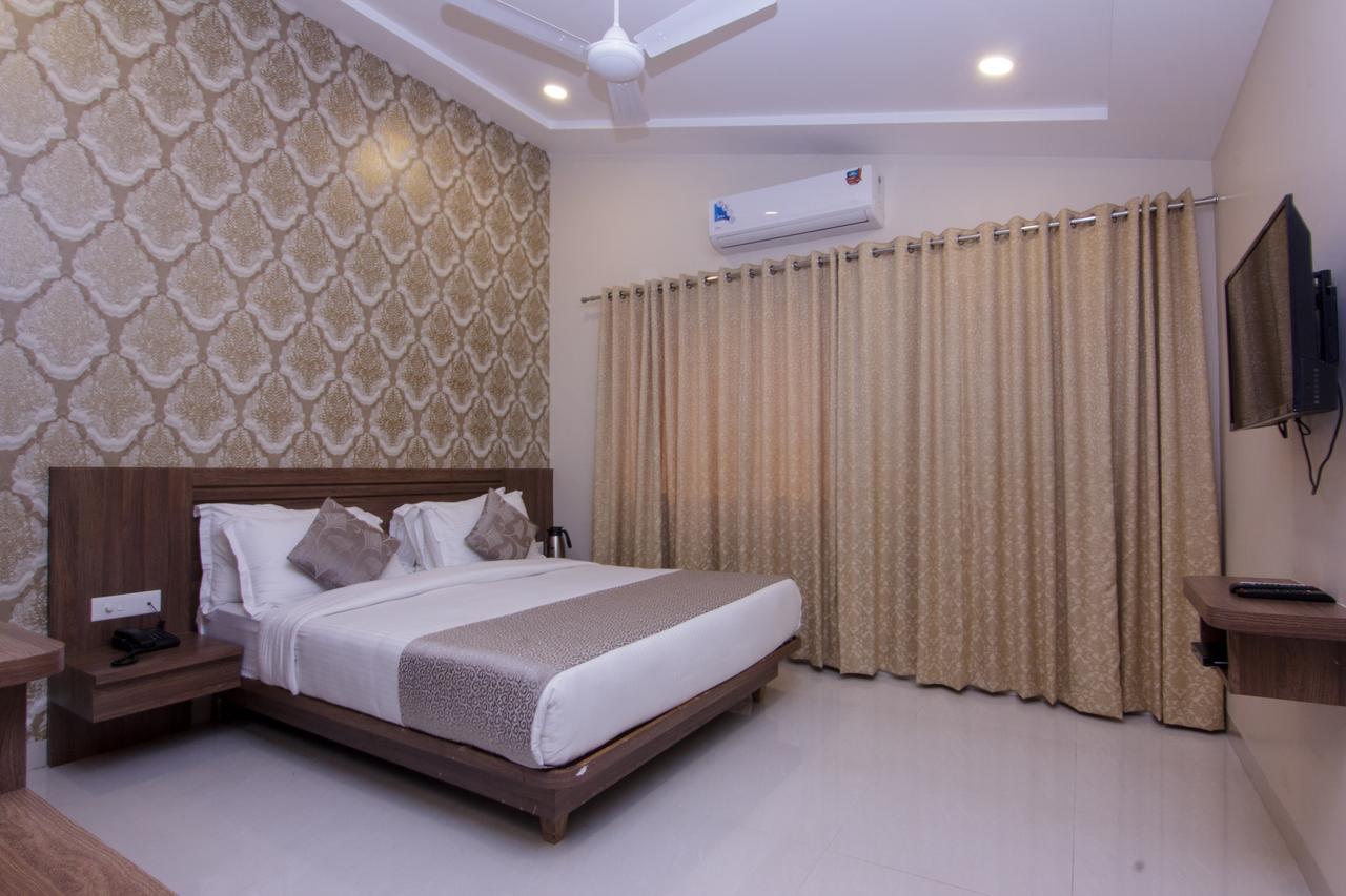 Sunshine Resort Lonavala Esterno foto